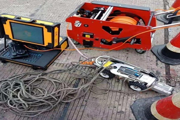 阳泉CCTV管道检测机器人